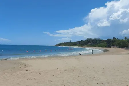 Ocean-View Apartment at VillaMerissa 4 BR/4 Bath. Walk to Beach, JackSprat Отели рядом с достопримечательностью «Treasure Beach»