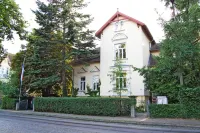 Center near apartment in historic city villa Hotels in Bad Doberan