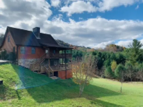 Misty Mountain Cabin w/ gorgeous views