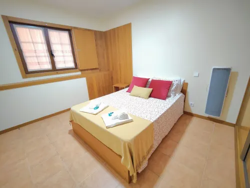 House with saltwater pool, tennis court and snooker room Hotel a Vila Verde