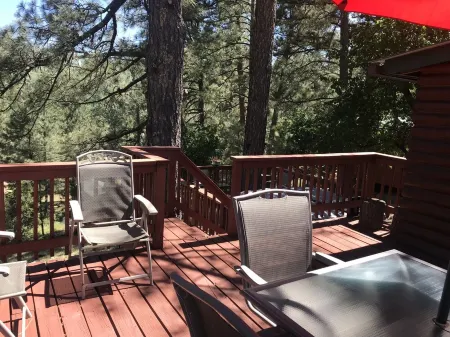 COZY CABIN, 2Br/1Ba Central Air/Heat, 6 PRS HOT TUB Отели рядом с достопримечательностью «Moon Mountain»