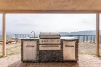 5 Bedrooms &3 Bathrooms House spacious living room and amazing View of Oakhurst