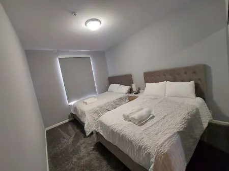 Spacious 3 bdrm, 8 beds, 2 baths w/ full kitchen