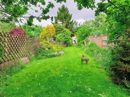 Gorgeous Thornton-le-Dale 2 Bedroom Cottage & Garden, Cosy Family Friendly, WIFI