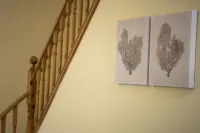 3-Min Walk to Cove Beach | Cozy 3BR Georgian Bay Cottage Retreat | Sleeps 6!