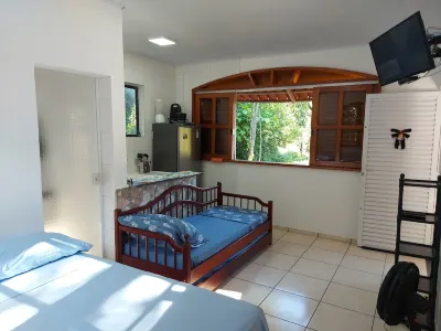 Chalet between Sea and Mountain Hotels near Ilha das Couves, Ubatuba SP
