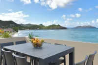 Villa YVANTINO OCEAN (4 bedrooms) the feeling of being on the deck of a boat