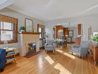 Rarely Available - Downtown Wayzata Home Hotels in Wayzata