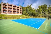 Suite Spot at Sugar- Ski Oma's Meadow!