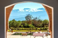 Abode of character or bedrooms to rent with private pool in Marrakesh