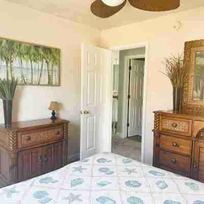 Vacation home in new VIBE resort! Rooms