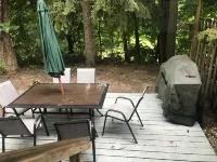 Quiet 2 Bedroom, Sleeps up to 8, dog friendly.