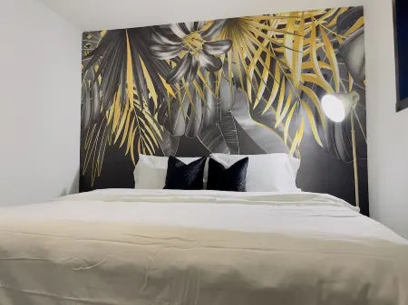 Designer suite with a Pool Table/Xbox/Arcade/Jumbo Jenga