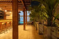 Casa Del Hidalgo - 7 BR Walled City Colonial Villa