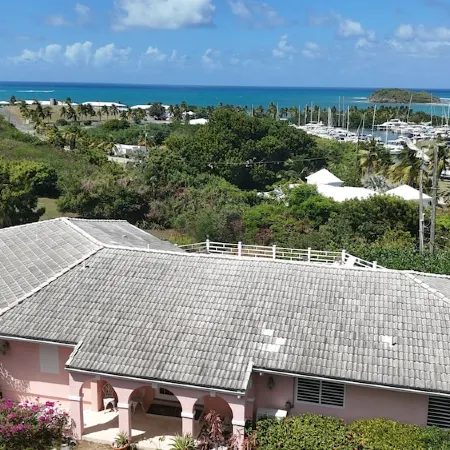 Gated Neighborhood with Sandy Beach