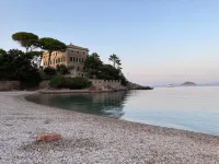 Charming stone farmhouse 1.5 km from the sea