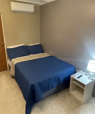 studio in a beautiful sun set Отели в г. Запад Энд