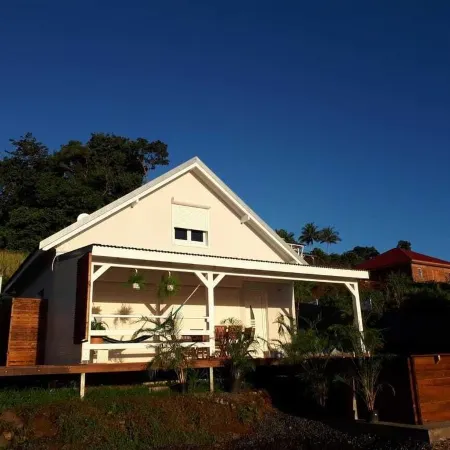Superb Villa Ti 'Punch modern comfort in Guadeloupe