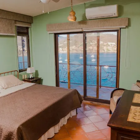Nice vacation place to relax under the hot sun of zihuatanejo