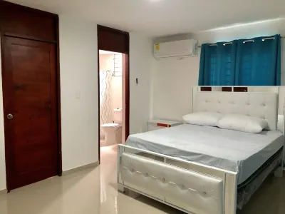 3 Bedroom Apartment with Resort like Pool Hotel a 