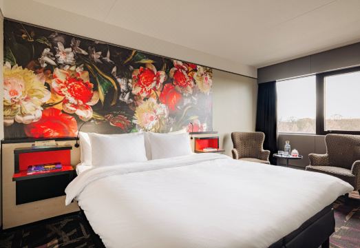 2. 바빌론 호텔 덴..