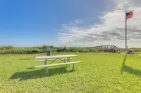 คอนโด Central Cocoa Beach พร้อมวิว, เดินไม่กี่ก้าวถึงชายหาด! - พร้อมระเบียง