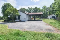 Cozy 2BR 2BA 5 min to lake 20 min to downtown CLT