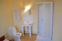 Grand Hotel de La Gare Hotels in Arnieres-sur-Iton