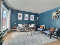 Five minute walk to downtown and harborfront!