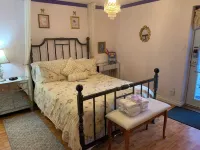 Alexandria House Bed & Breakfast - Homestays