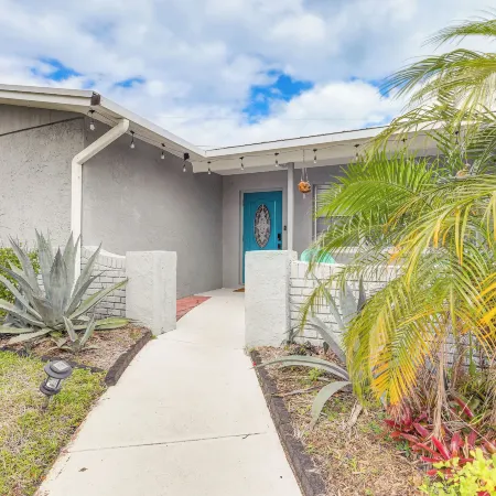 4 Mi to Jensen Beach Park: Family Home w/ Pool!