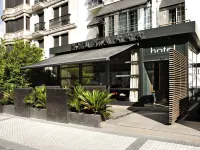 Hotel Niza Hotels near Beach of La Concha