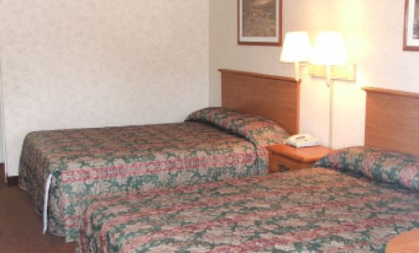 Deerfield Inn & Suites