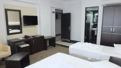 Uytun Hotel Các khách sạn gần LLUM