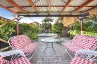 Wunpalm Motel & Cabins - Late Check-in Available