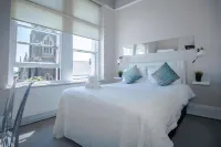 The Mount Rooms Hotels in Barry