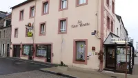 Logis Hôtel et Restaurant la Tour Brette Hotels in Pontorson