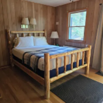 划槳者休息湖畔小屋和酒店 哈密爾頓縣酒店