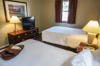 The Central Downtown Inn Suites