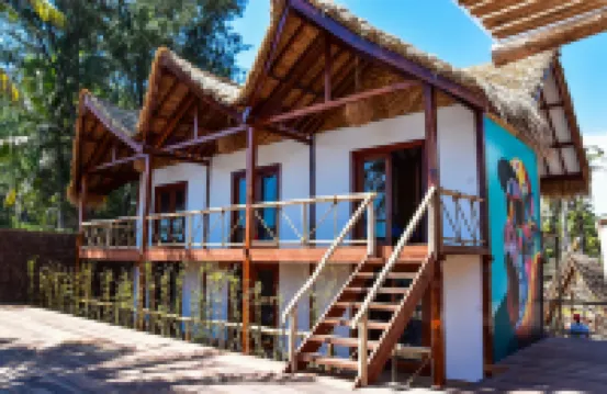 吉利特拉旺安瘋猴酒店