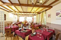 La Bonne Famille Hotel a Collonges-la-Rouge