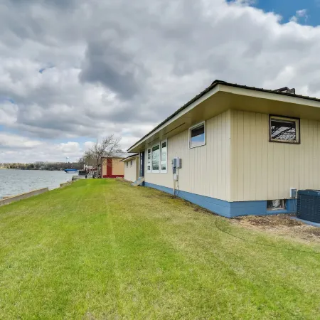 BBQ Ready Lakefront Retreat in Watertown