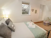 Hen Stabl