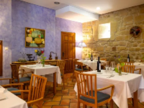 Hotel Villa de Ábalos Hotels in Abalos