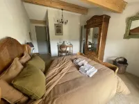 Le Domaine de La Tuilerie - Gite de Charme en Bord de Riviere Avec Piscine