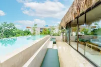 Luxury & Nature Meet Plus a Private Pool & Roof Pool