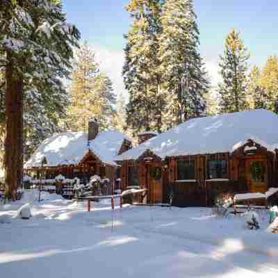 Cottage Inn at Lake Tahoe Hotel Exterior