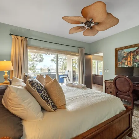 Lake Front Keowee Condo W/ Balcony & Resort Amenities! 2 Bedroom Condo by RedAwning