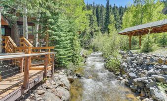 Cabin on Clear Creek A Hobbits Retreat!