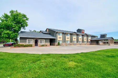 西橋旅館及套房酒店